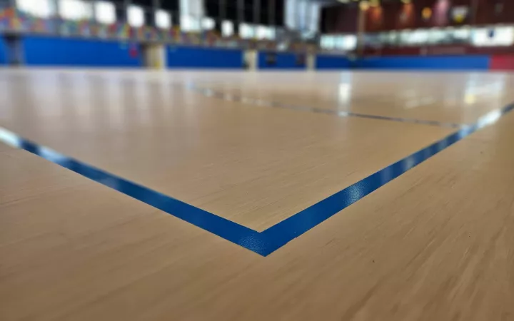 Nou paviment del pavelló del CEM La Mar Bella